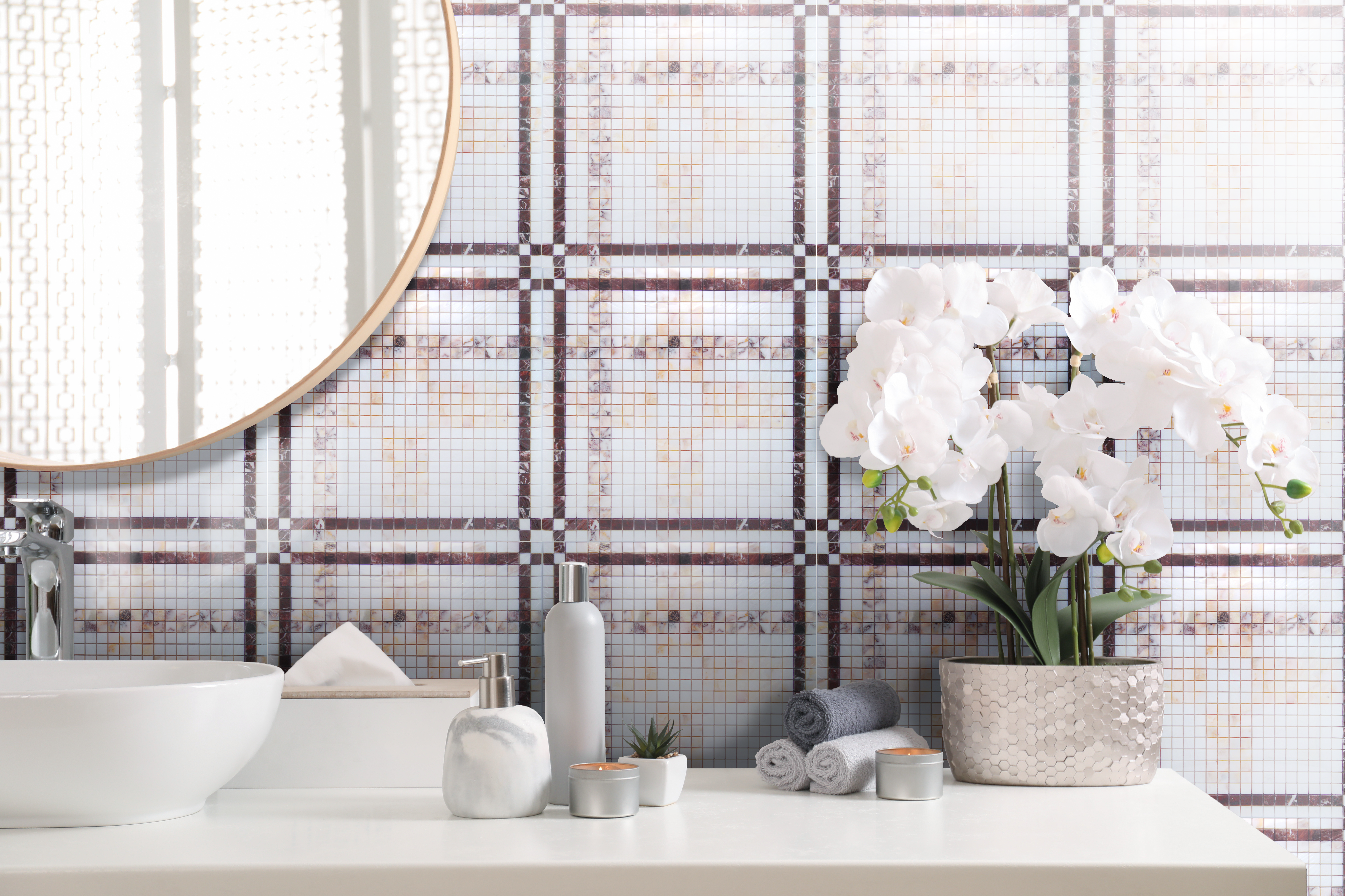 Bathroom with Sink and Decor White Thassos & Calacatta Micro Marble 626-095